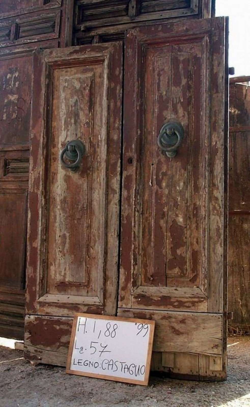 Antico portoncino in legno - 1