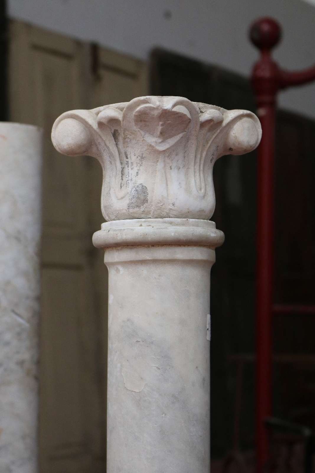 Colonnina antica in marmo. Epoca 1800. - 1