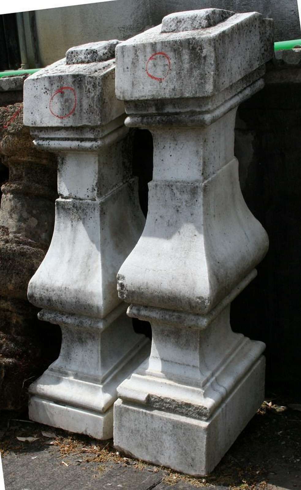 Balaustrini in marmo - Balaustre antiche - Architettura - Prodotti - Antichità Fiorillo