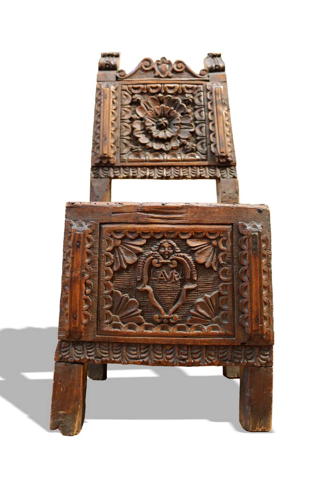 Particolare sedia antica in legno. Epoca 1500. - 1