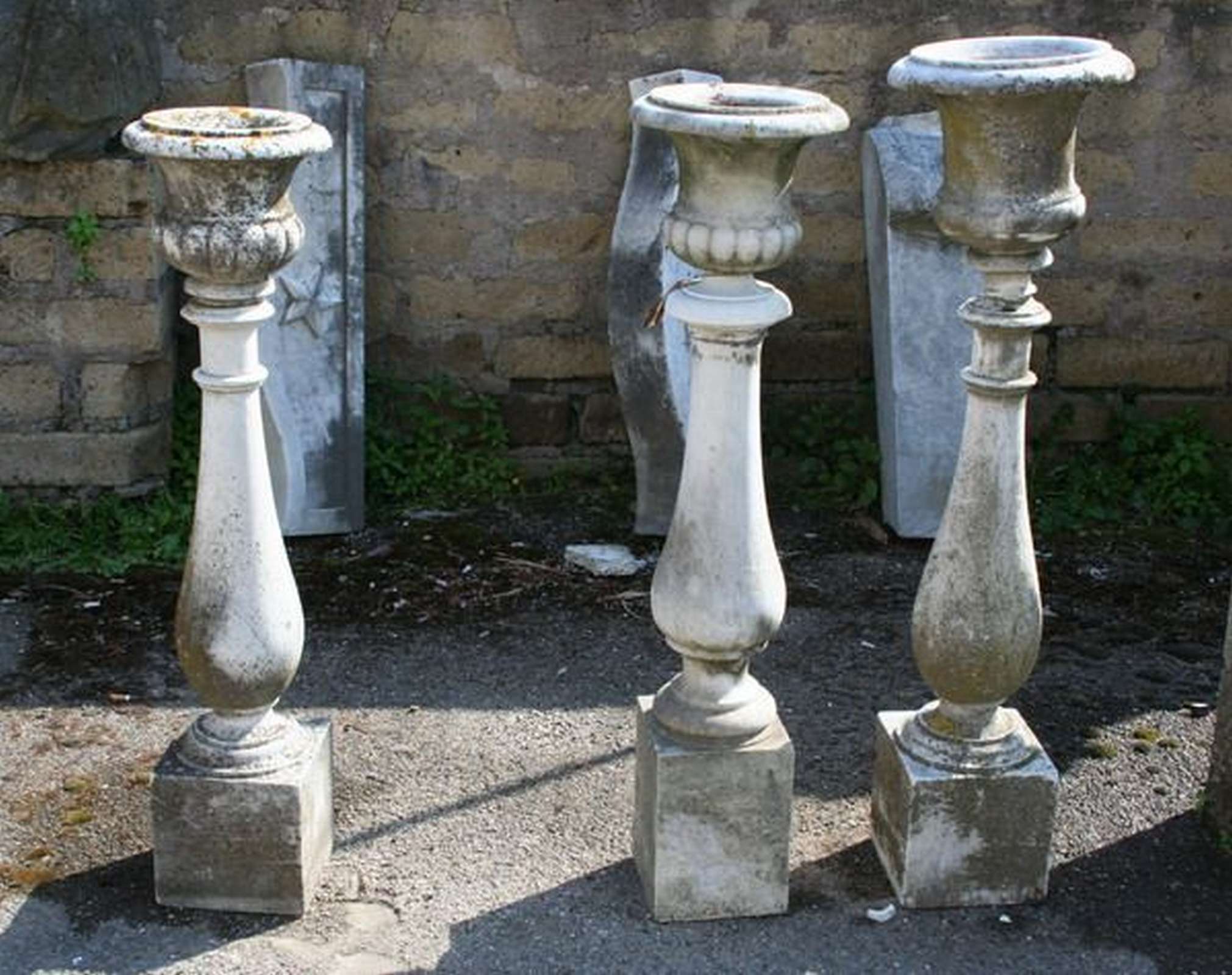 Nr. 3 antichi vasi in marmo - 1