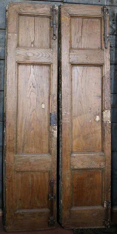 antica coppia di porte ad un' anta sola in rovere. Epoca 1800. 