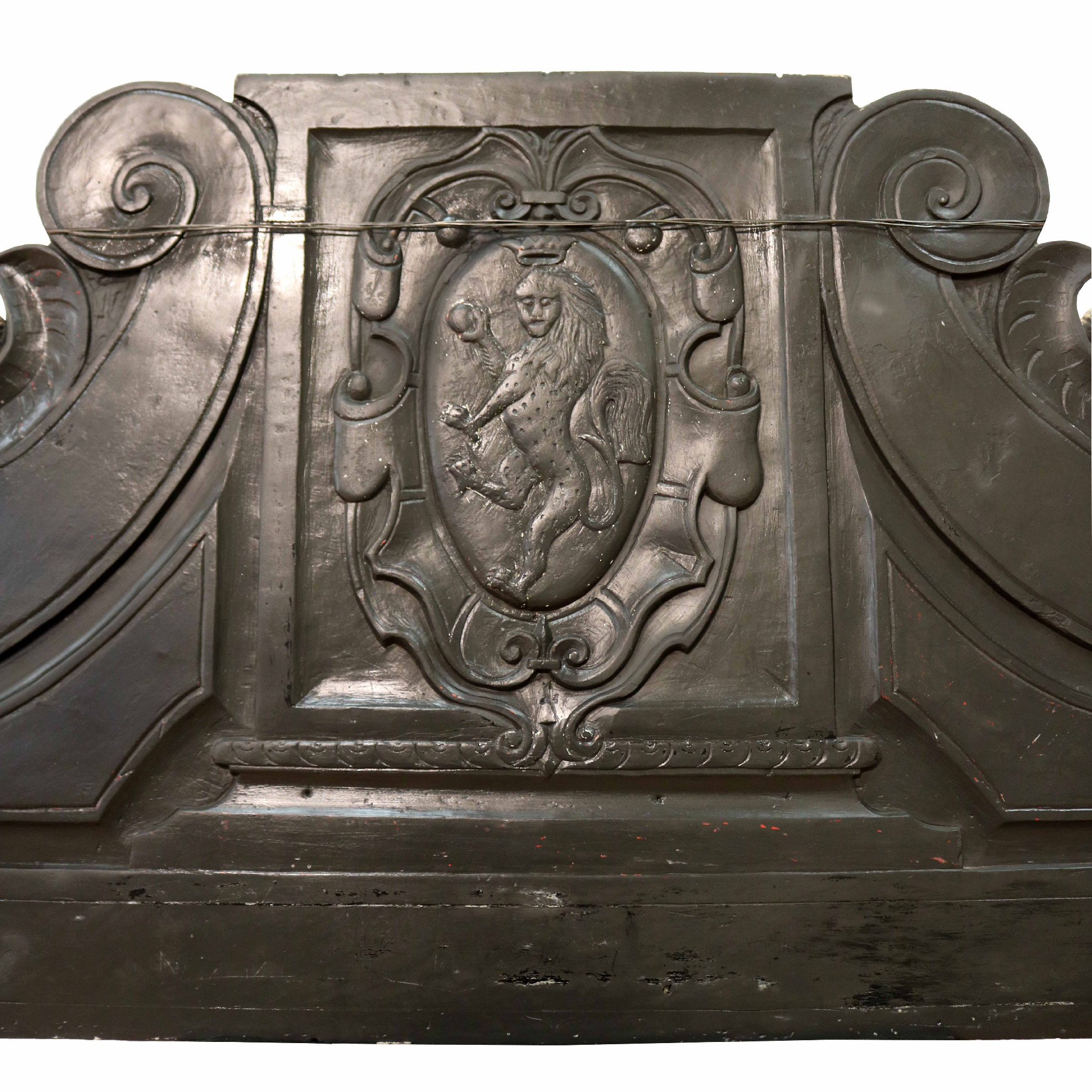 Antique stone fireplace, 248x218 cm h. Period 1500. - 1