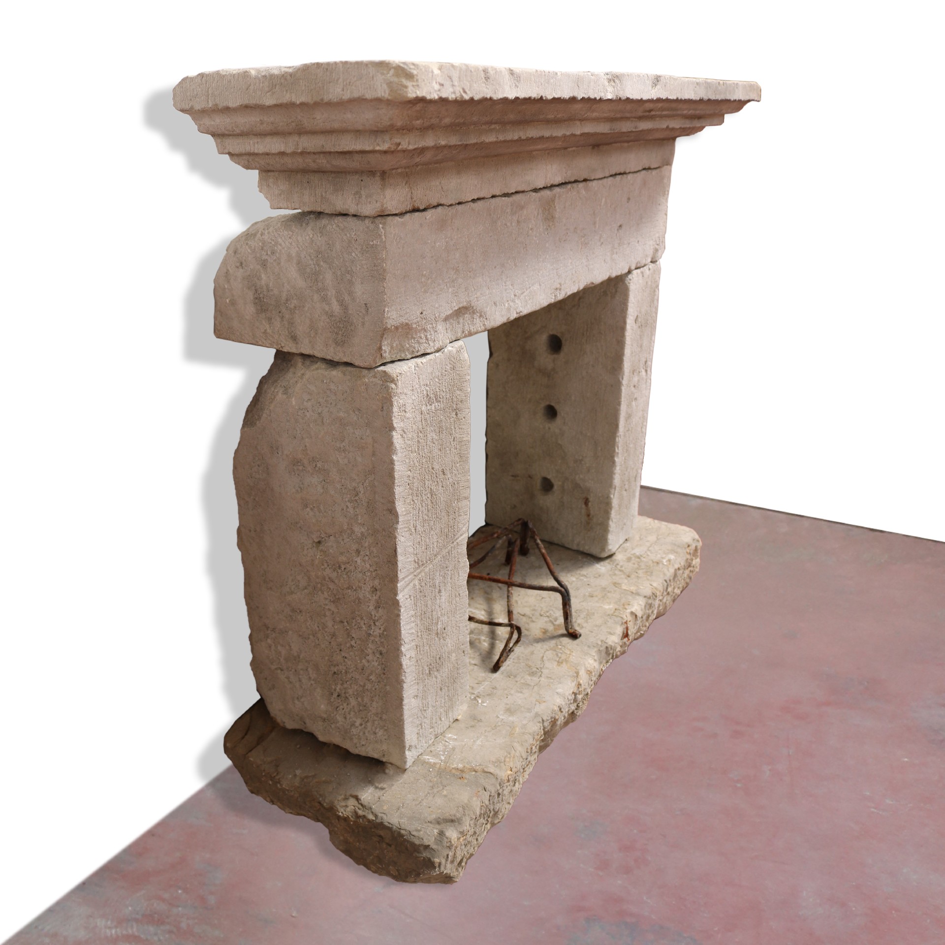 Antico camino in pietra, cm 95x79 h. - 1