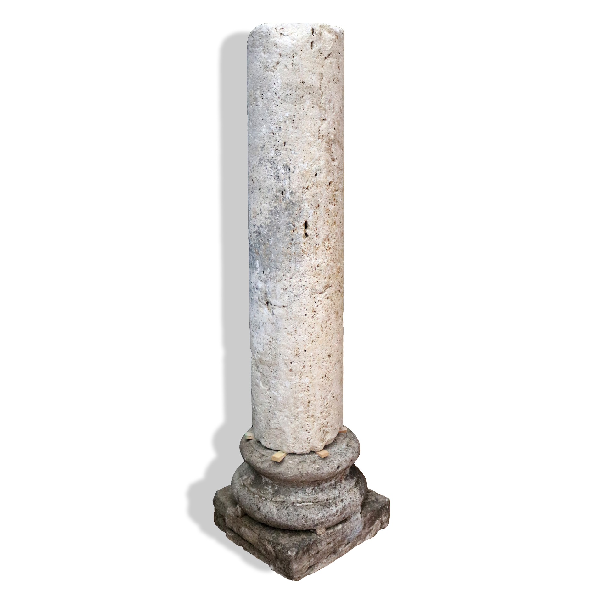 Colonna antica in pietra. - Colonne antiche - Architettura - Prodotti - Antichità Fiorillo