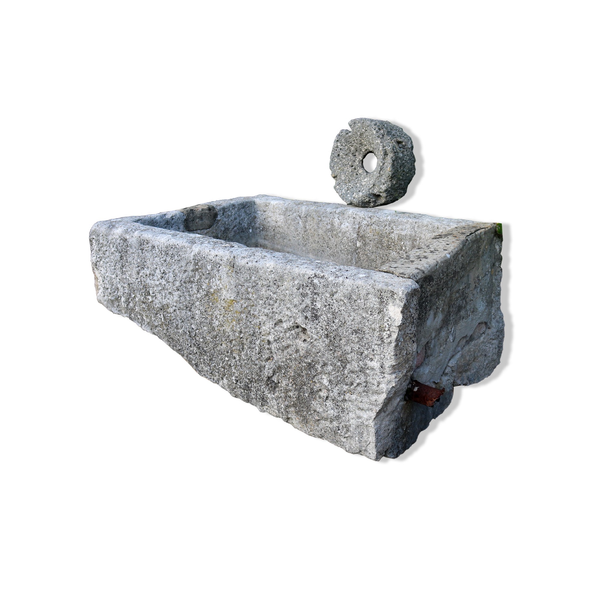 Antica fontana in pietra. - 1
