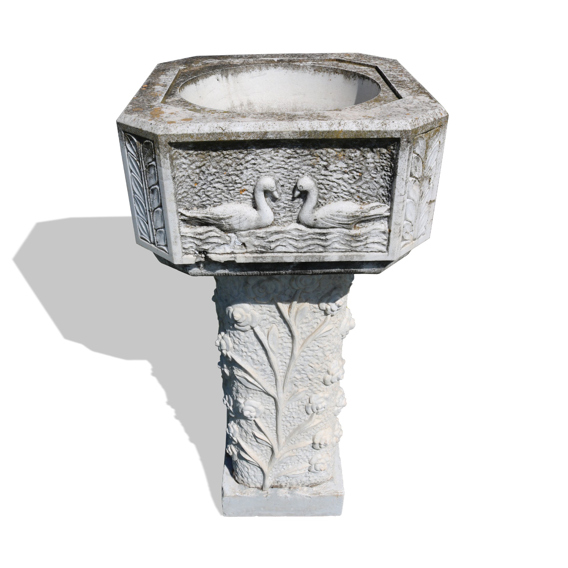 Bordo di fontana in pietra. Epoca 1800 - 1