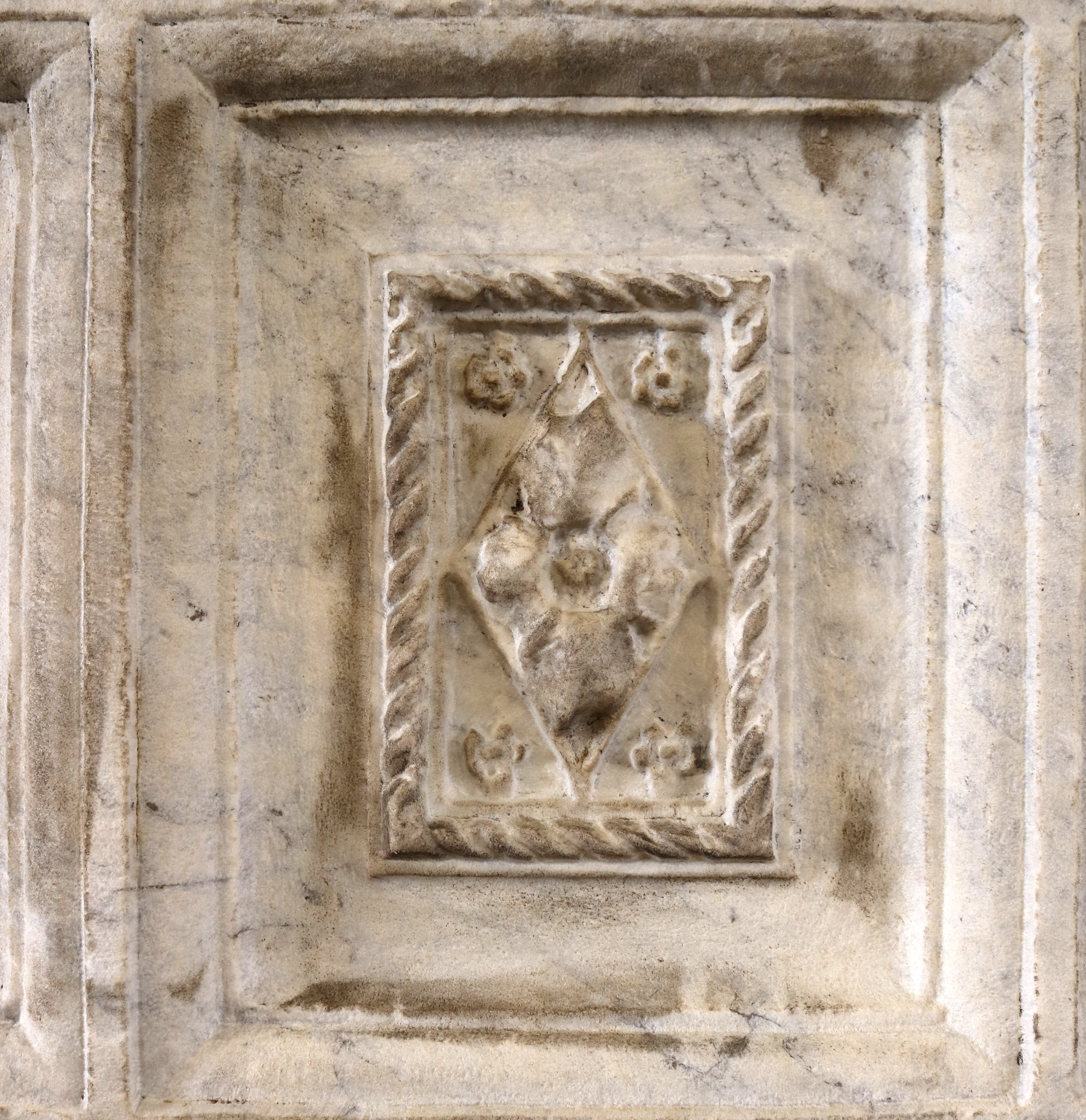 Pannello antico in marmo modanato. Epoca 1700. - 1