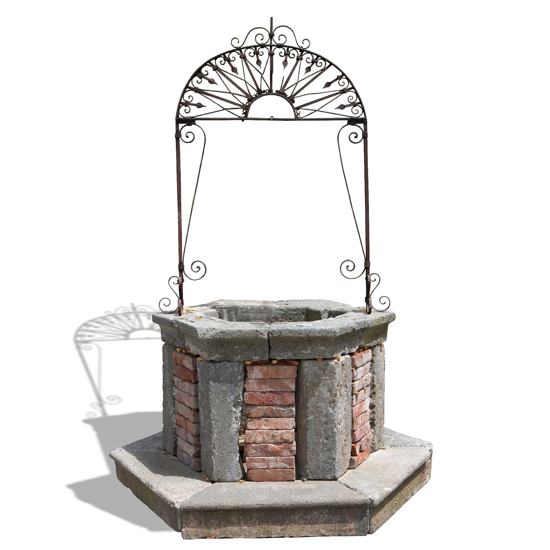 Pozzo antico in pietra con ferro. Epoca 1400. - Pozzi Antichi - Arredo Giardino - Prodotti - Antichità Fiorillo