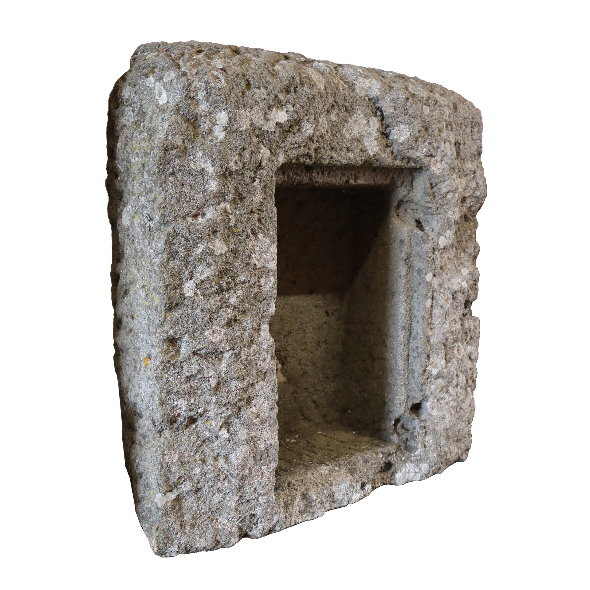 Antico tabernacolo in pietra. - 1