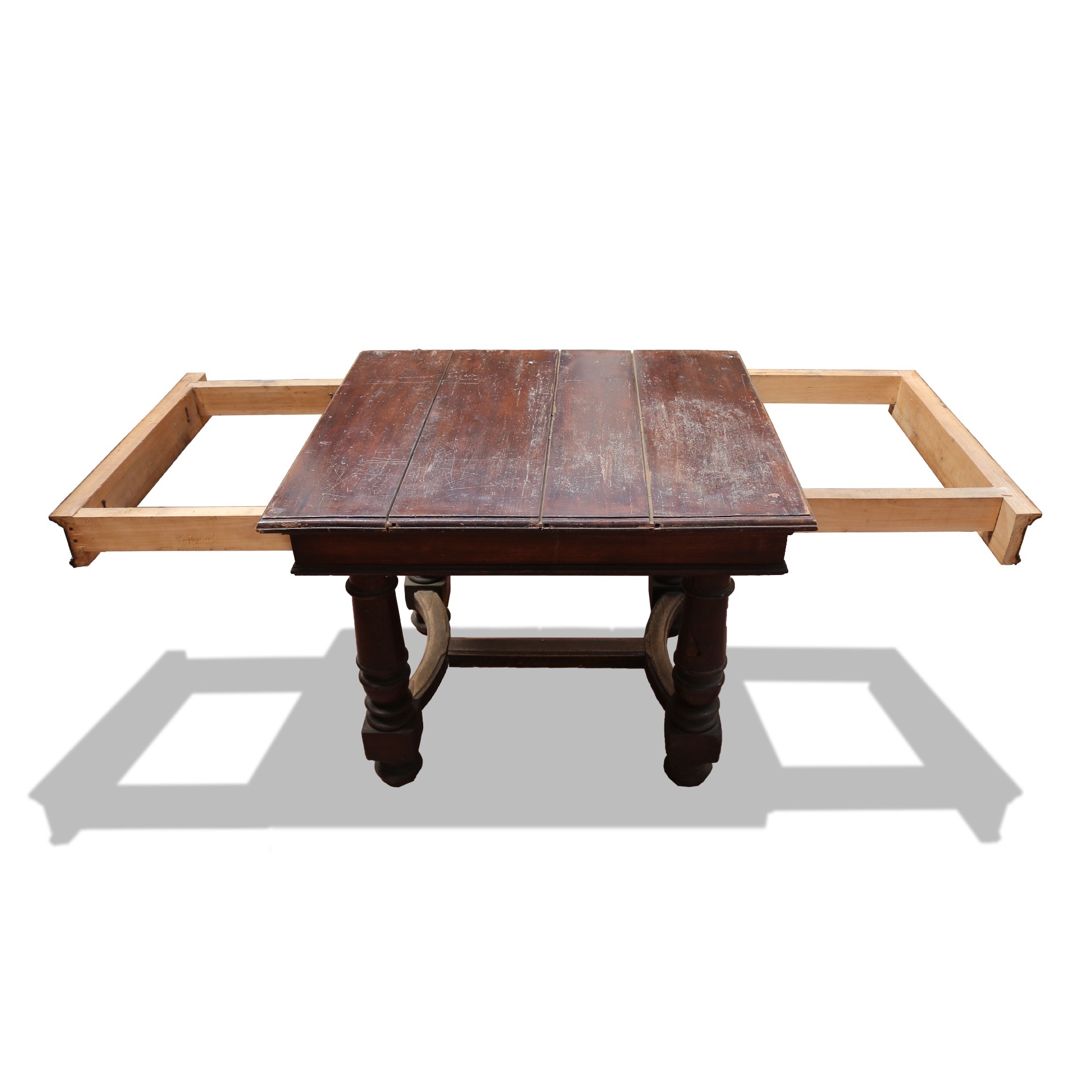 Tavolo in legno allungabile. - 1