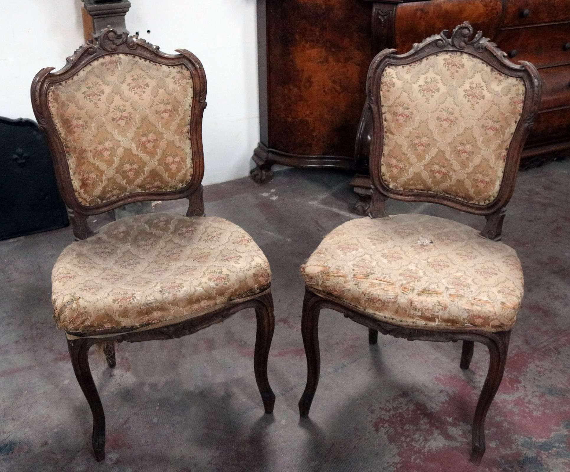 Coppia di sedie antiche in legno. Epoca 1800. - Salotti e Sedie - Mobili antichi - Prodotti - Antichità Fiorillo