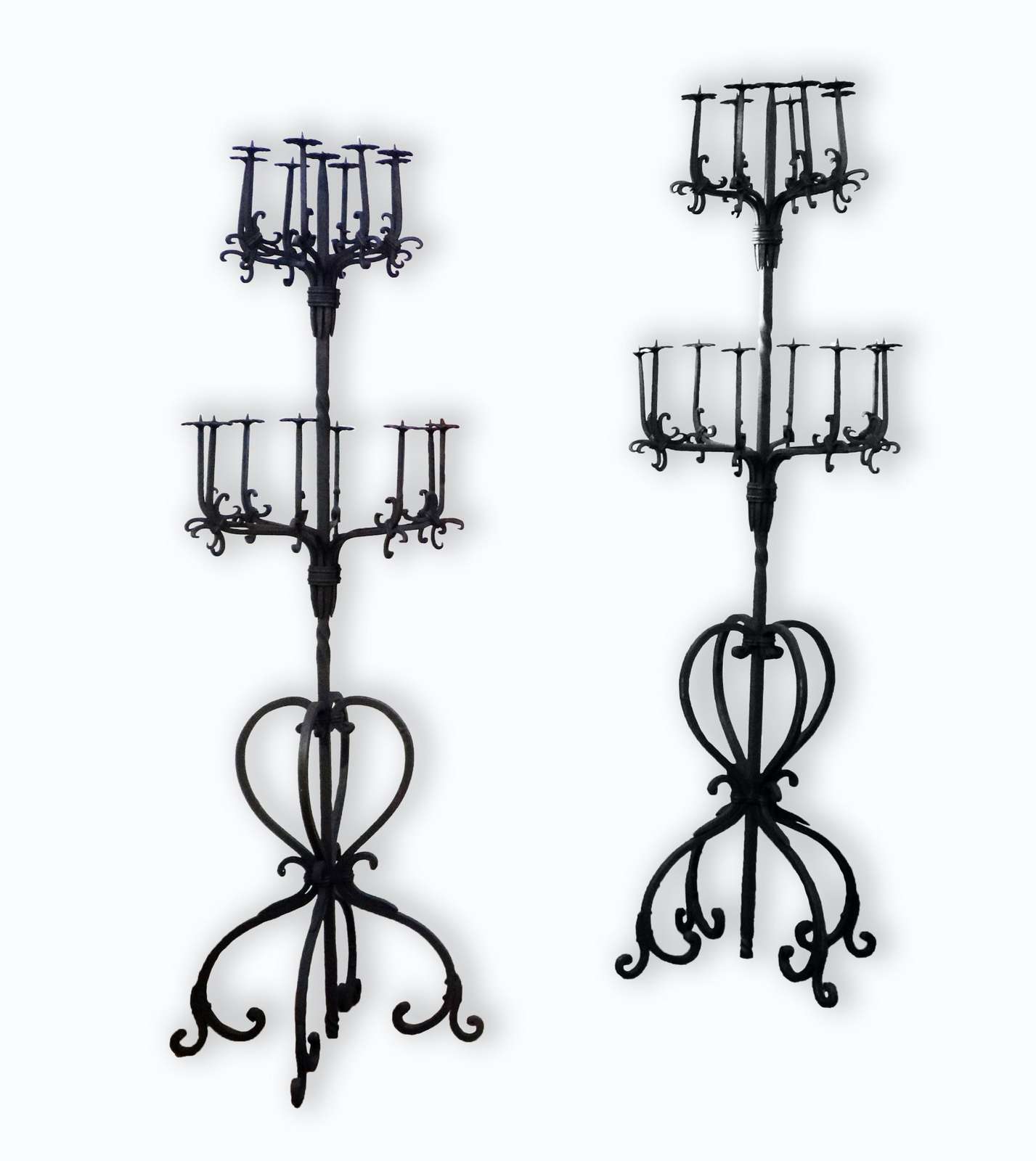 Antica coppia di portaceri in ferro. Epoca 1800. - Lampadari e Candelabri - Mobili antichi - Prodotti - Antichità Fiorillo