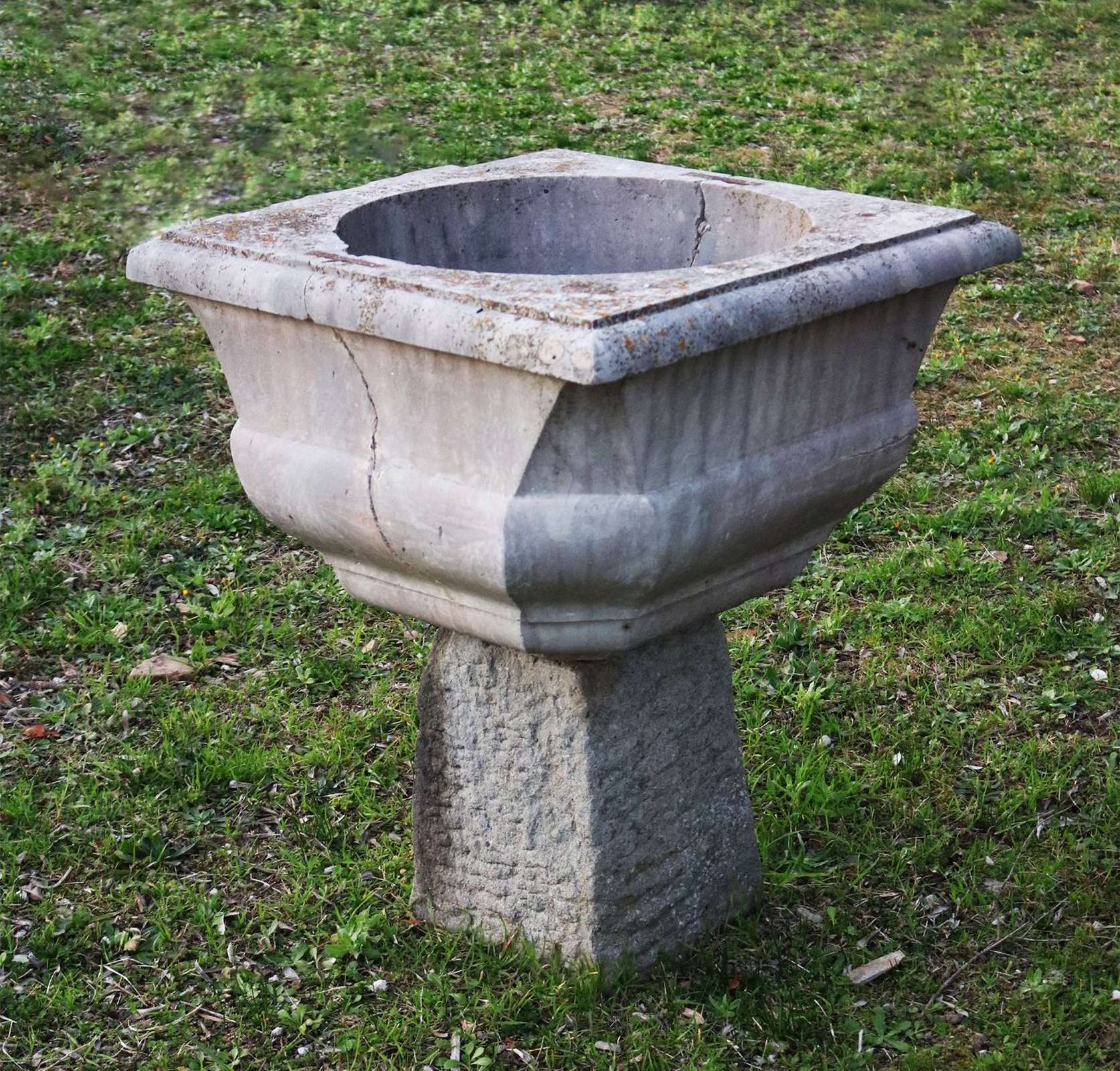 Fontana in marmo - Fontane Antiche - Arredo Giardino - Prodotti - Antichità Fiorillo