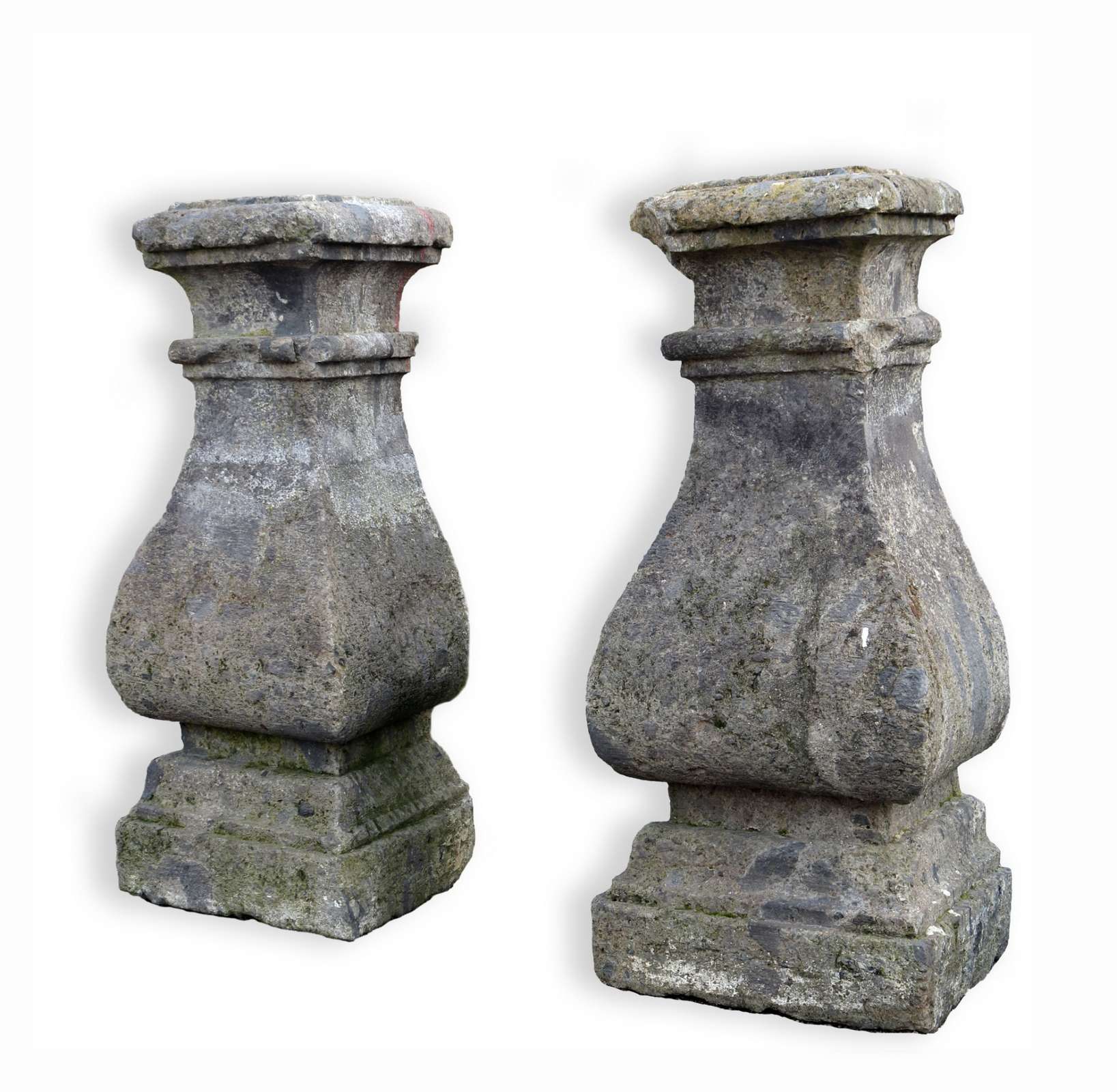 Coppia di colonne in pietra. Epoca Luigi XIV. - 1