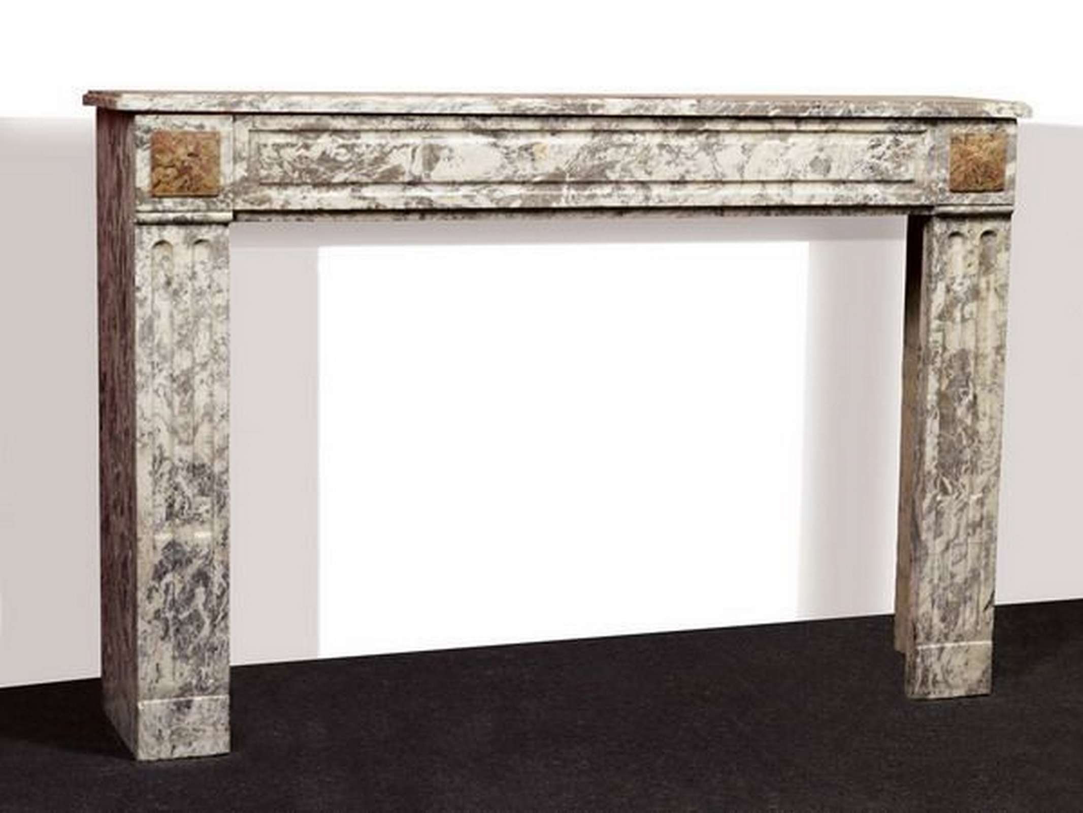 Antico camino in marmo. cm 168x113h. Epoca 1800. - Camini Antichi - Camini e Accessori - Prodotti - Antichità Fiorillo