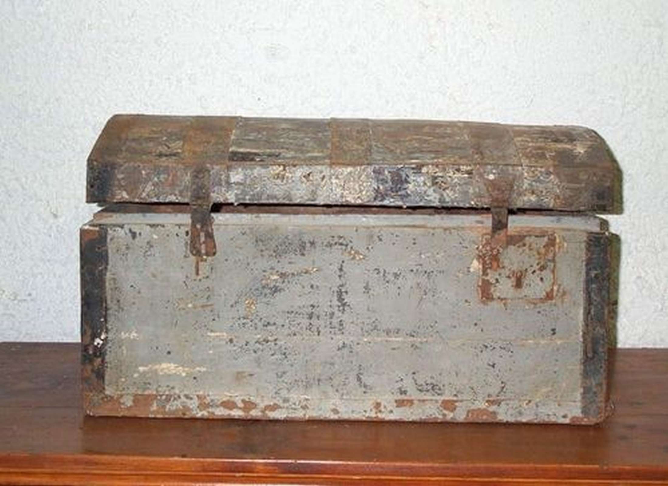 Baule in legno laccato. Epoca fine 1800. - Vendita Cassapanche Antiche -  Vendita Mobili Antichi d'Antiquariato - Prodotti - Antichità Fiorillo