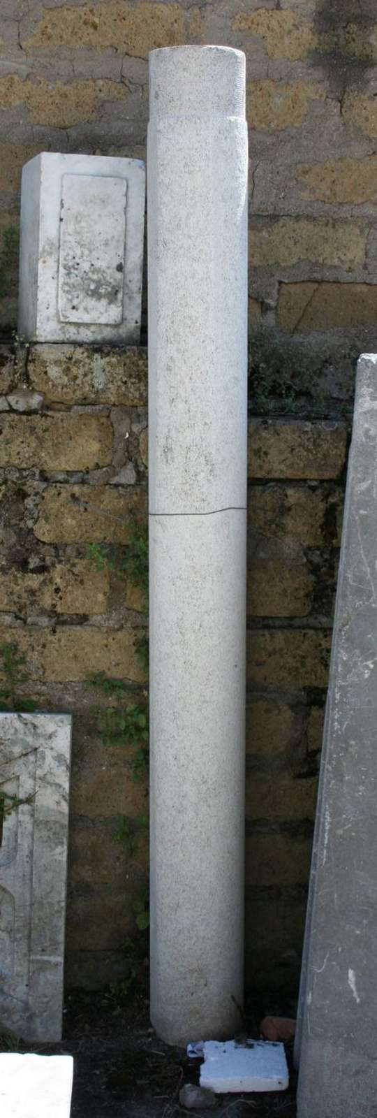 Colonna in pietra - 1