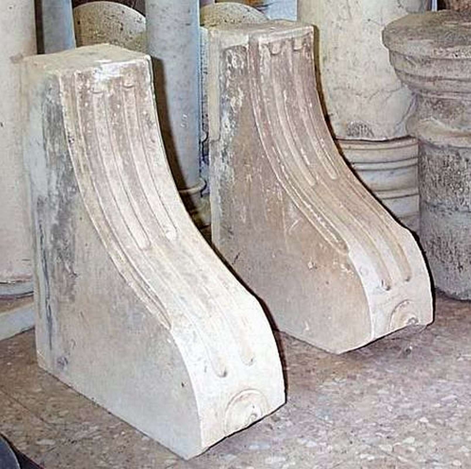 Coppia di mensole in marmo - Mensole antiche - Architettura - Prodotti - Antichità Fiorillo