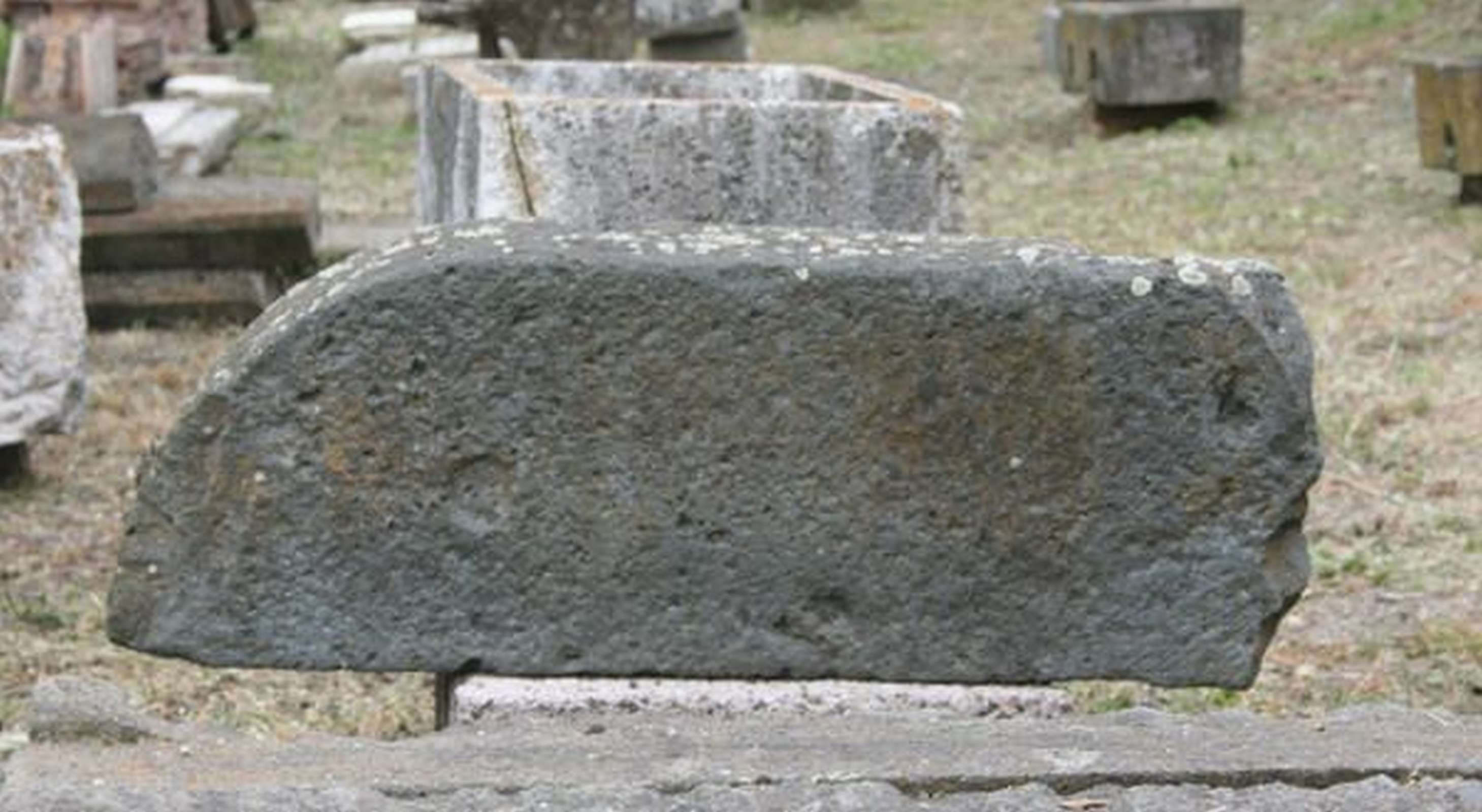 Mensola in pietra - 1