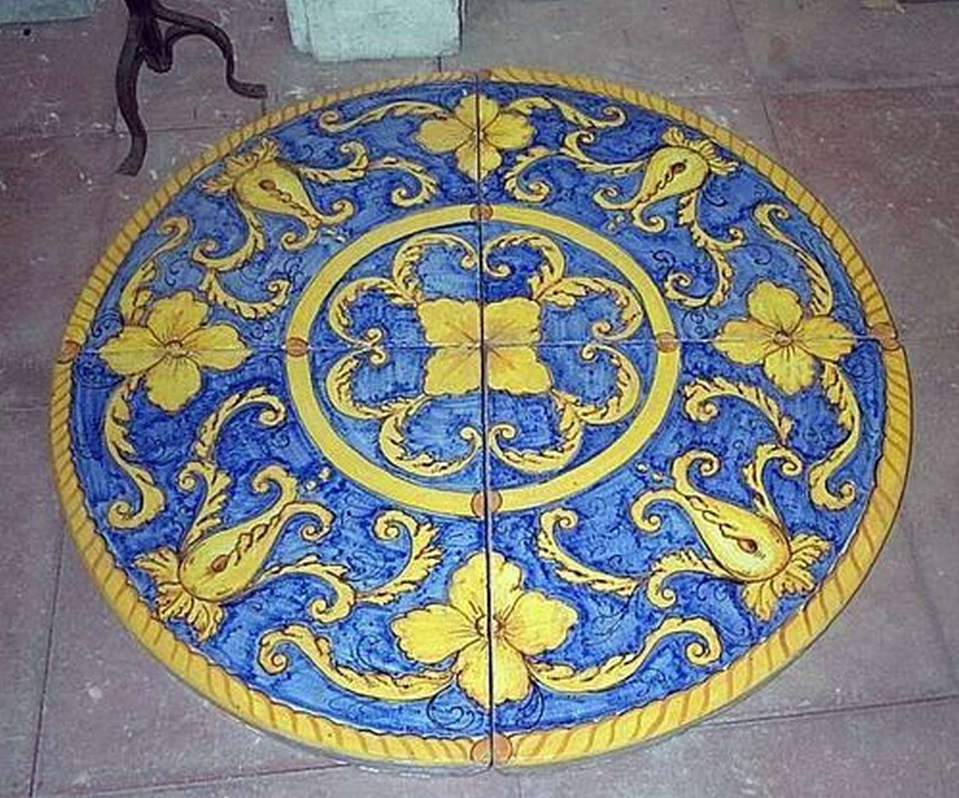 Antico pannello in maiolica - 1