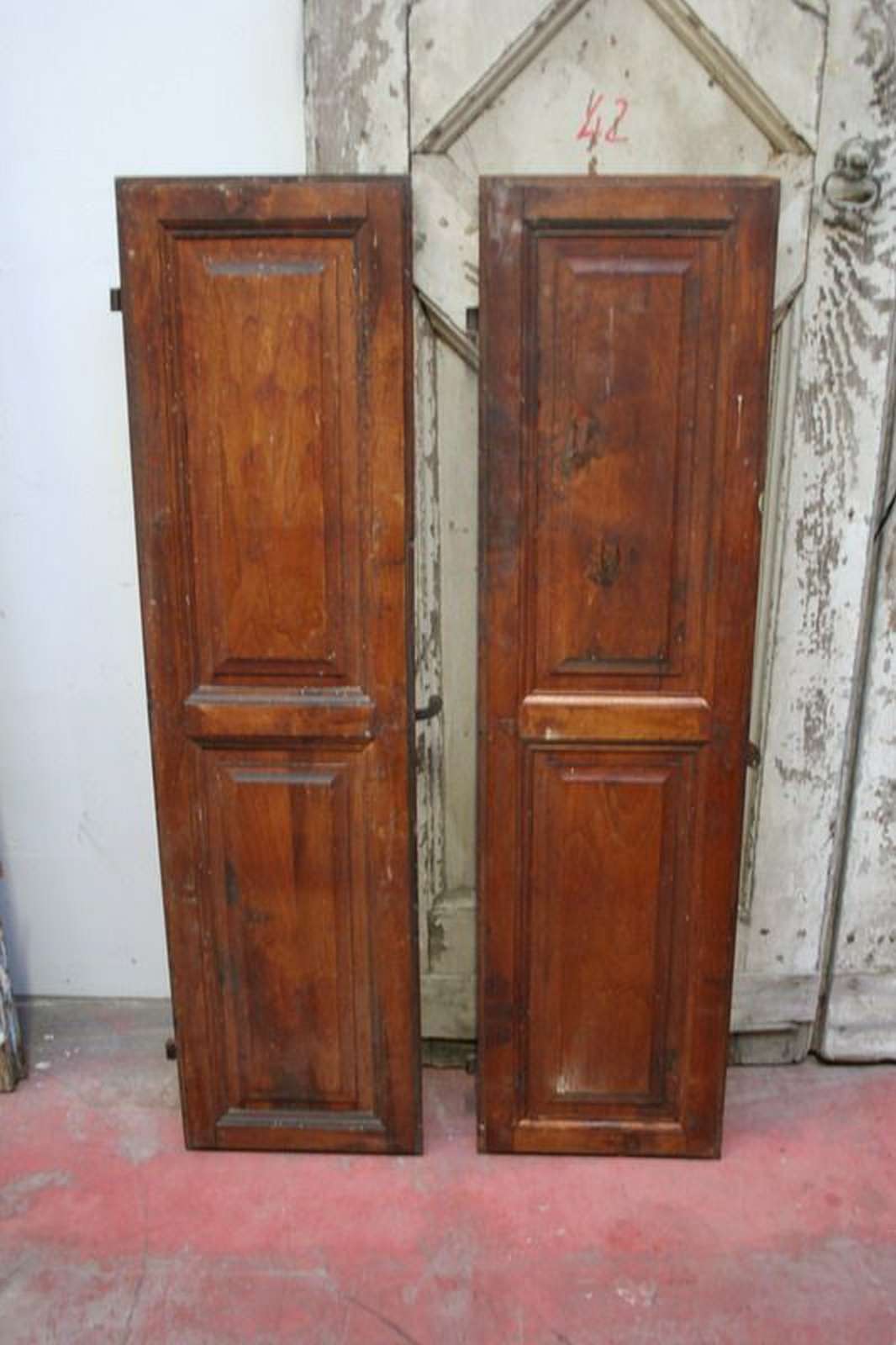 Antica coppia di scuri. - 1
