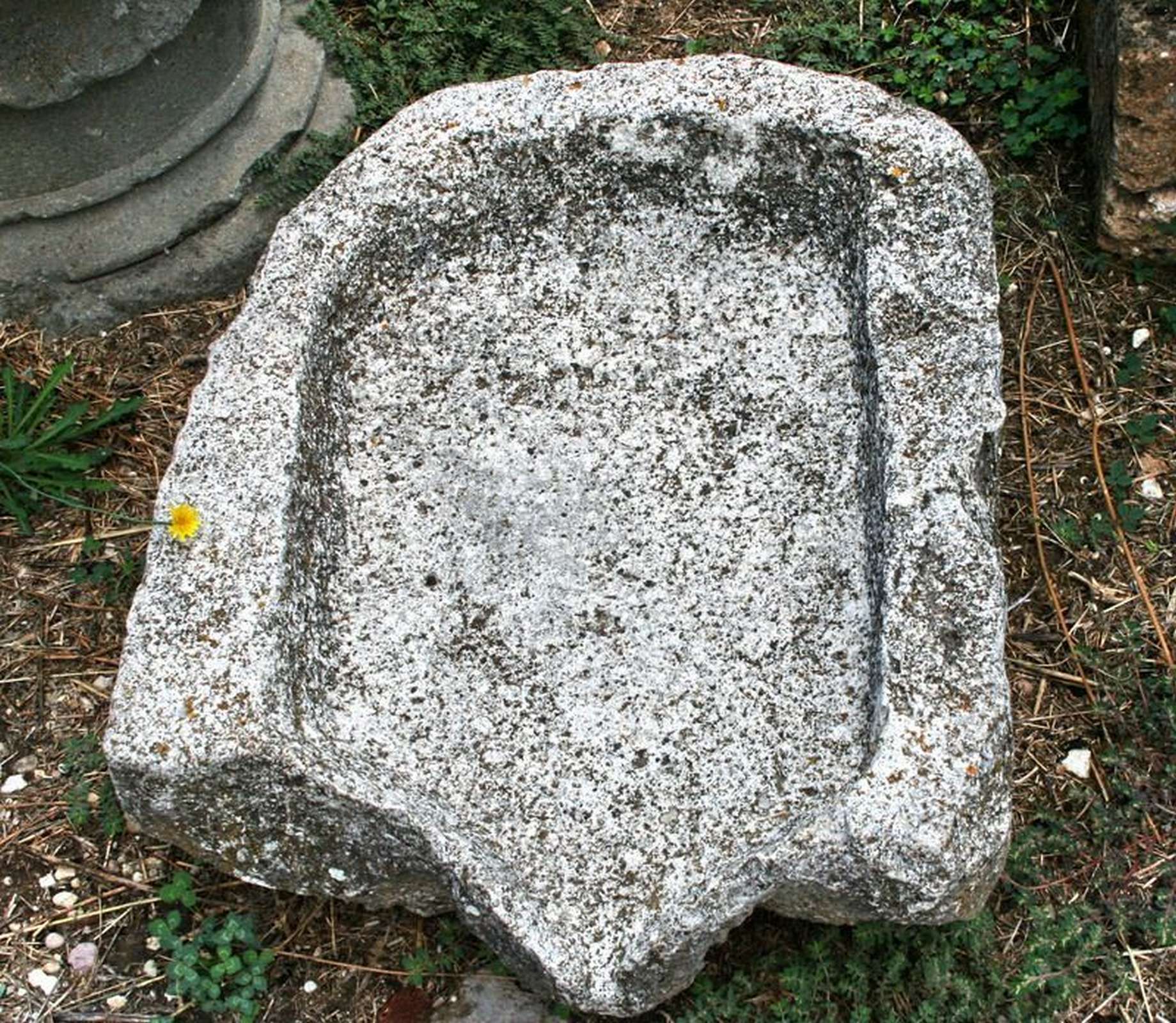 Antico sgocciolatoio in pietra - Vasche - Arredo Giardino - Prodotti - Antichità Fiorillo