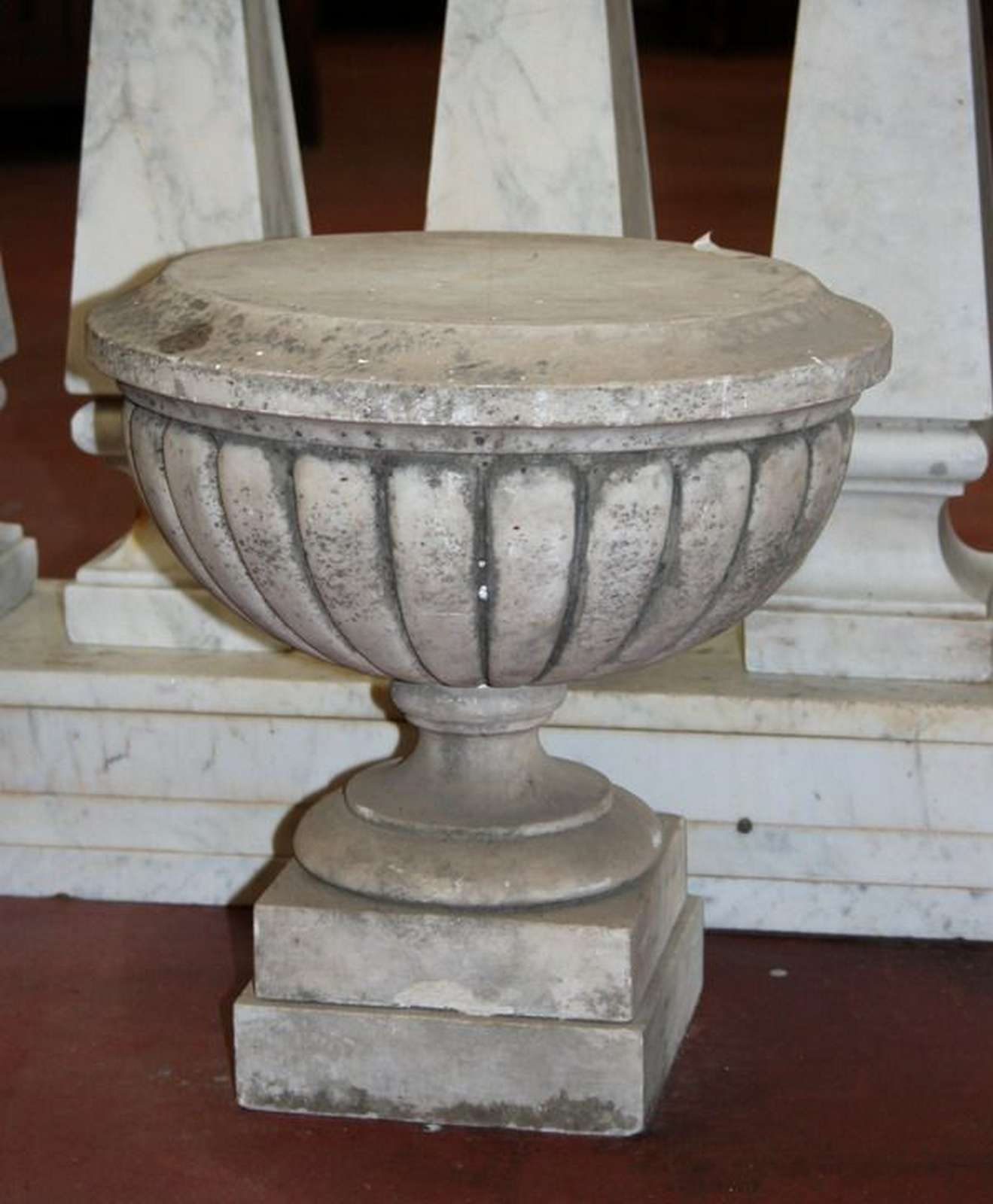 Antico vaso in marmo. - Orci Vasi e Mortai - Arredo Giardino - Prodotti - Antichità Fiorillo