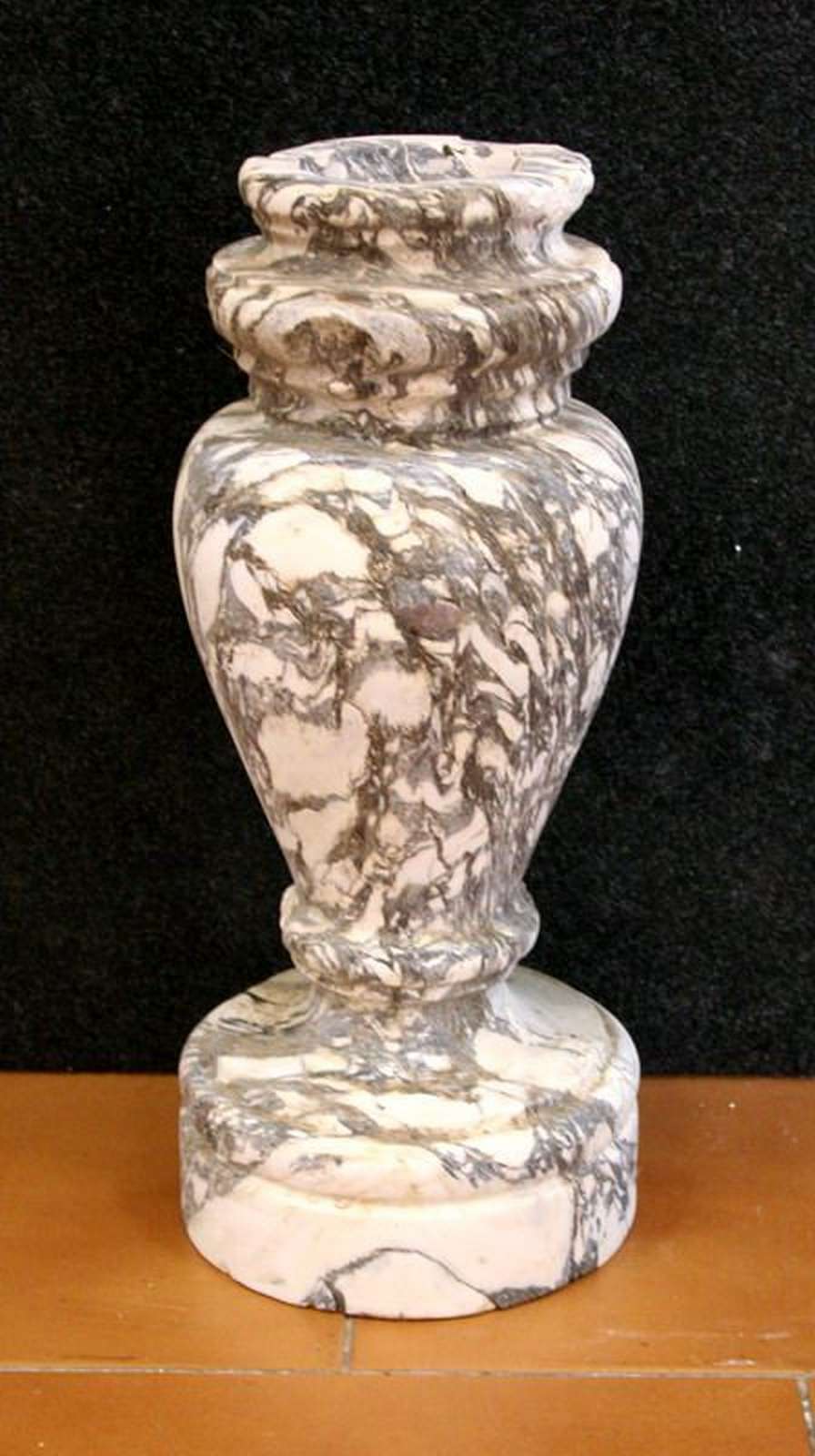 Vaso antico in marmo. Epoca 1800. - Orci Vasi e Mortai - Arredo Giardino - Prodotti - Antichità Fiorillo