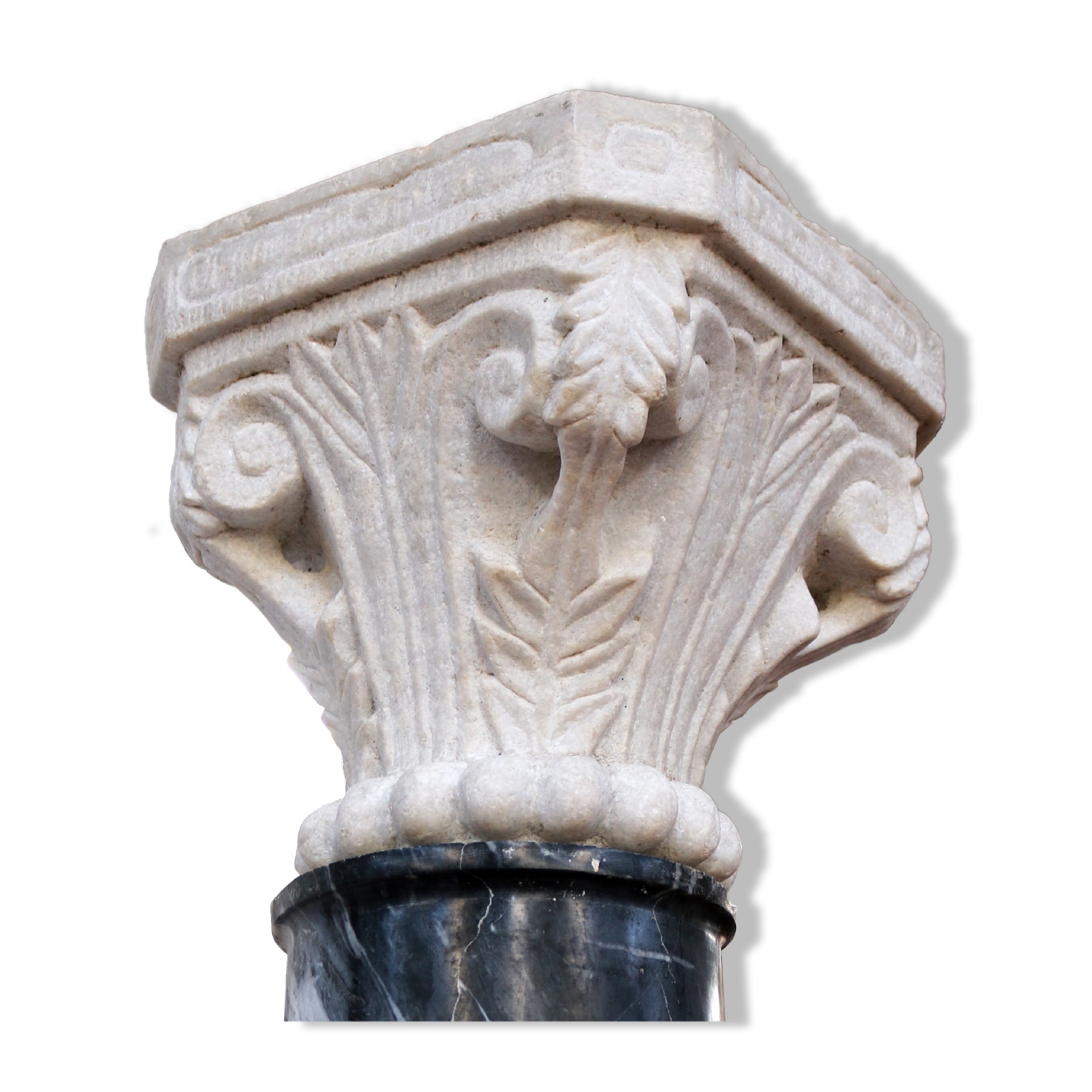 Antico capitello in marmo. - Capitelli basi per colonne - Architettura - Prodotti - Antichità Fiorillo