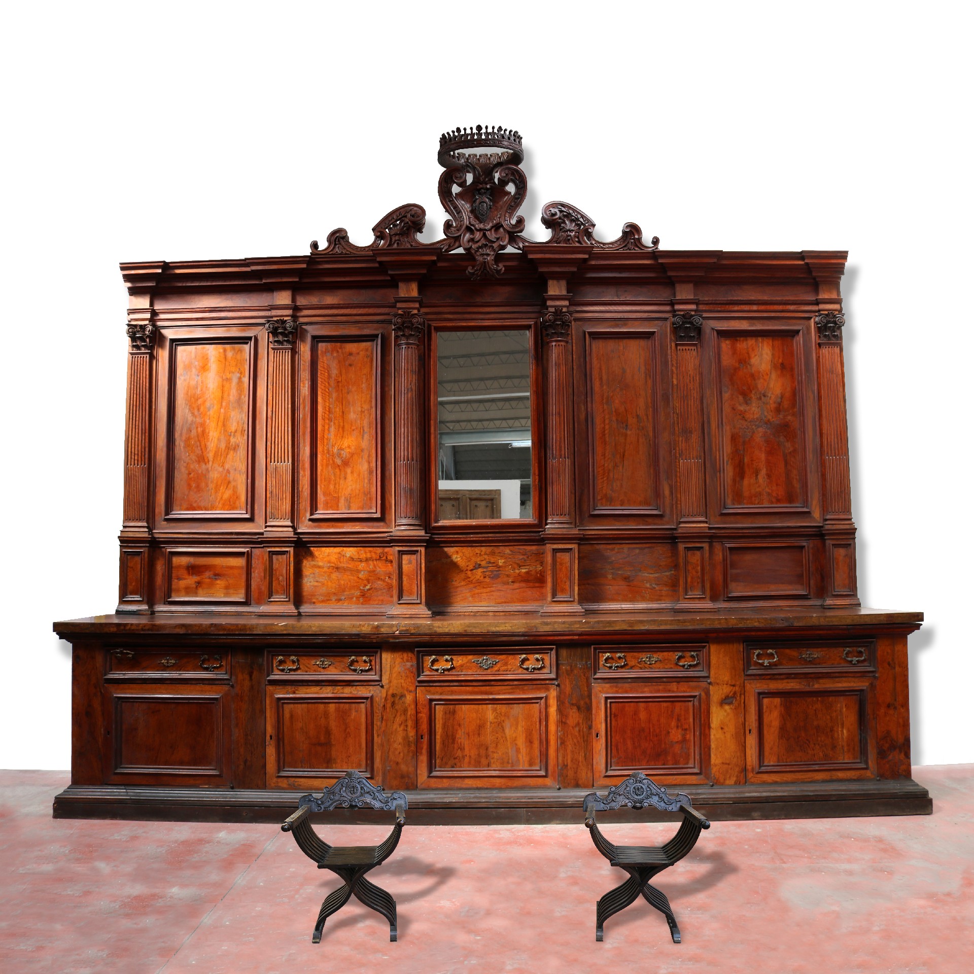 Importantissima Credenza antica in Noce. - Credenze Antiche - Mobili antichi - Prodotti - Antichità Fiorillo