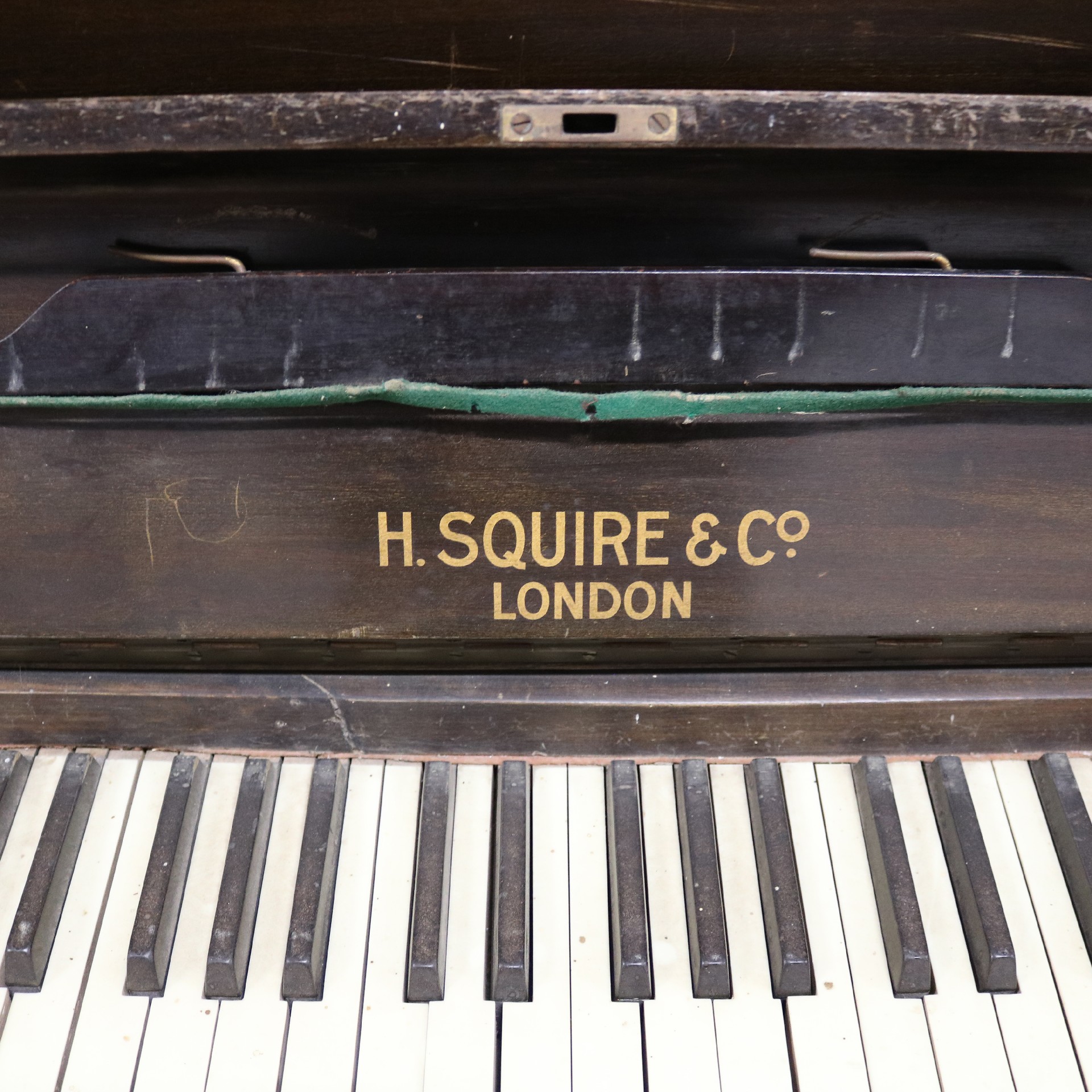 Pianoforte verticale - 1