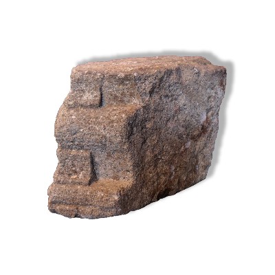 Antica mensola in pietra.  