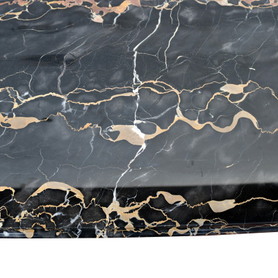 Camino antico in marmo cm.165x108h. 