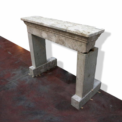 Antique stone fireplace, 127x101 cm h. Period 1800. 
