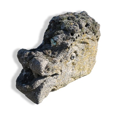 Antica scultura in pietra. 
