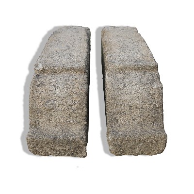 Coppia di mensole in pietra antiche. 