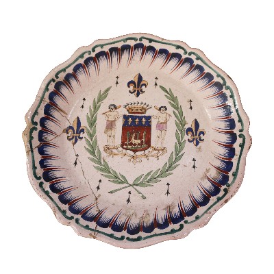 Antico piatto in maiolica 