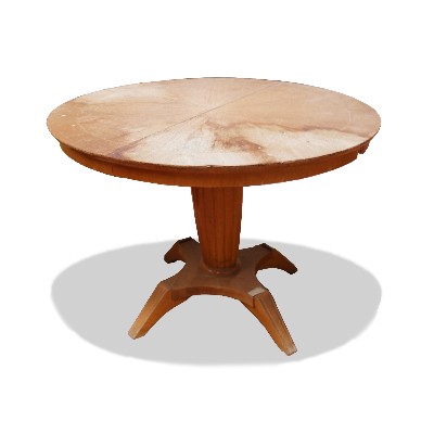 Tavolo antico in legno. 