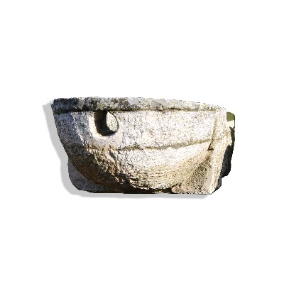 Antico buttacqua in pietra 