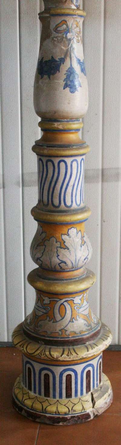 Coppia di fontane in maiolica. Epoca 1800. 