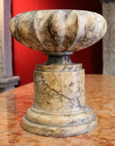 Antico vaso baccellato. Epoca 1800. 