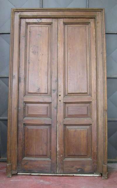 Antica porta in legno. 