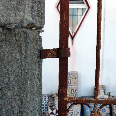 Cancello antico in ferro battuto. 