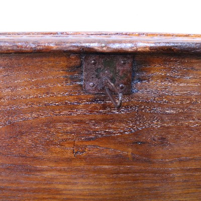 Antica cassapanca in legno. 